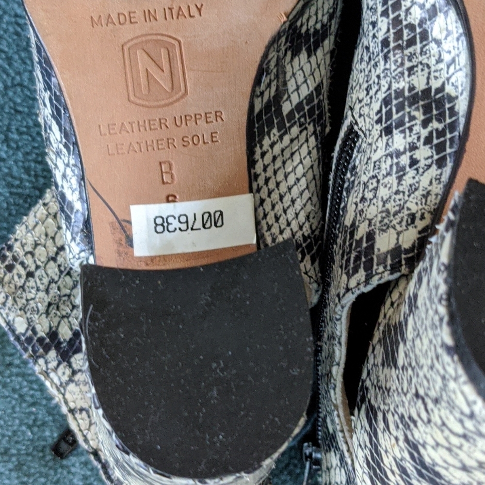 Vintage Snake skin Open toe Heels Nordstrom Size 6 - Picture 4 of 7